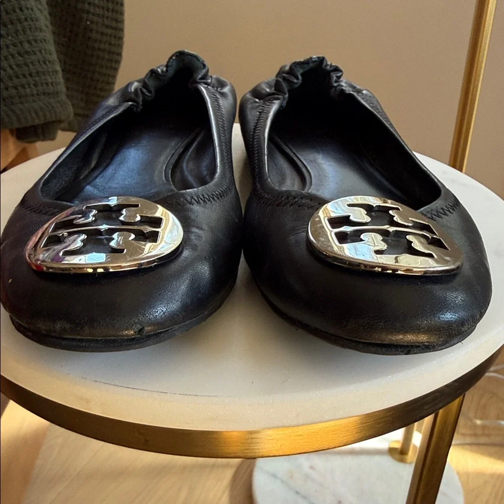 Tory Burch Black Flats with Silver Logo - Picture 2 of 3